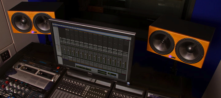 ks-digital-c88-coaxial-studio-monitor-action-picture-1_1
