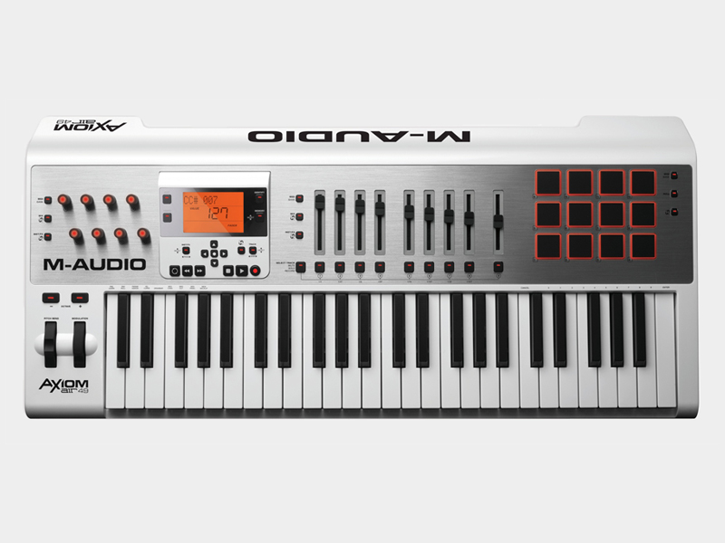24.Axiom Air 49